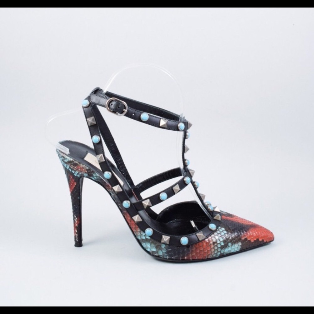 💙❤️🖤VALENTINO RED AND BLUE SNAKESKIN HEELS💙❤️🖤